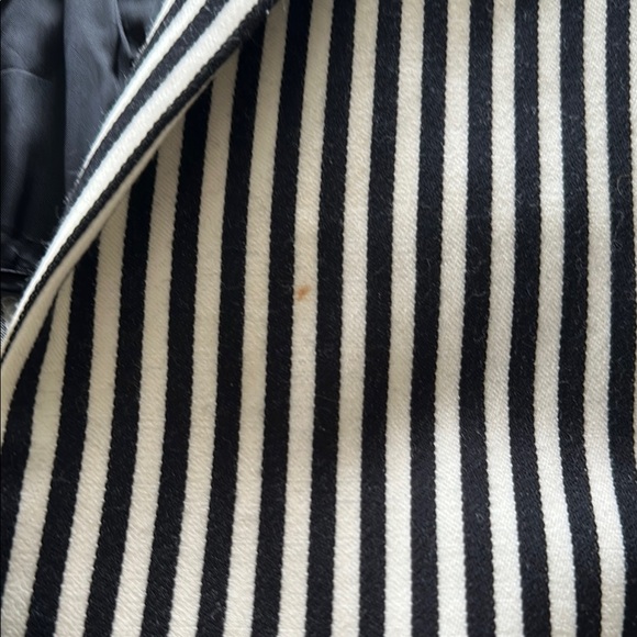 Akris Punto Black and White Striped Suit Jacket - Picture 7 of 8